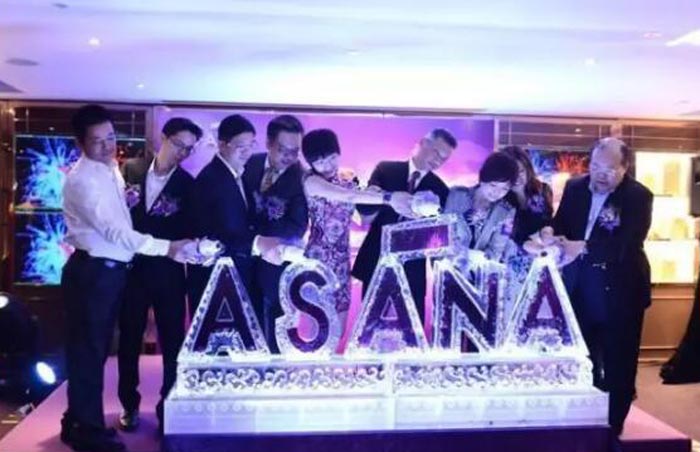 注酒啟動(dòng)儀式