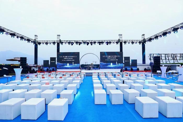 建筑工程封頂儀式活動領導講話稿